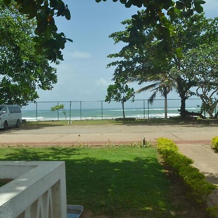 Rest House Matara Hotel Buitenkant foto