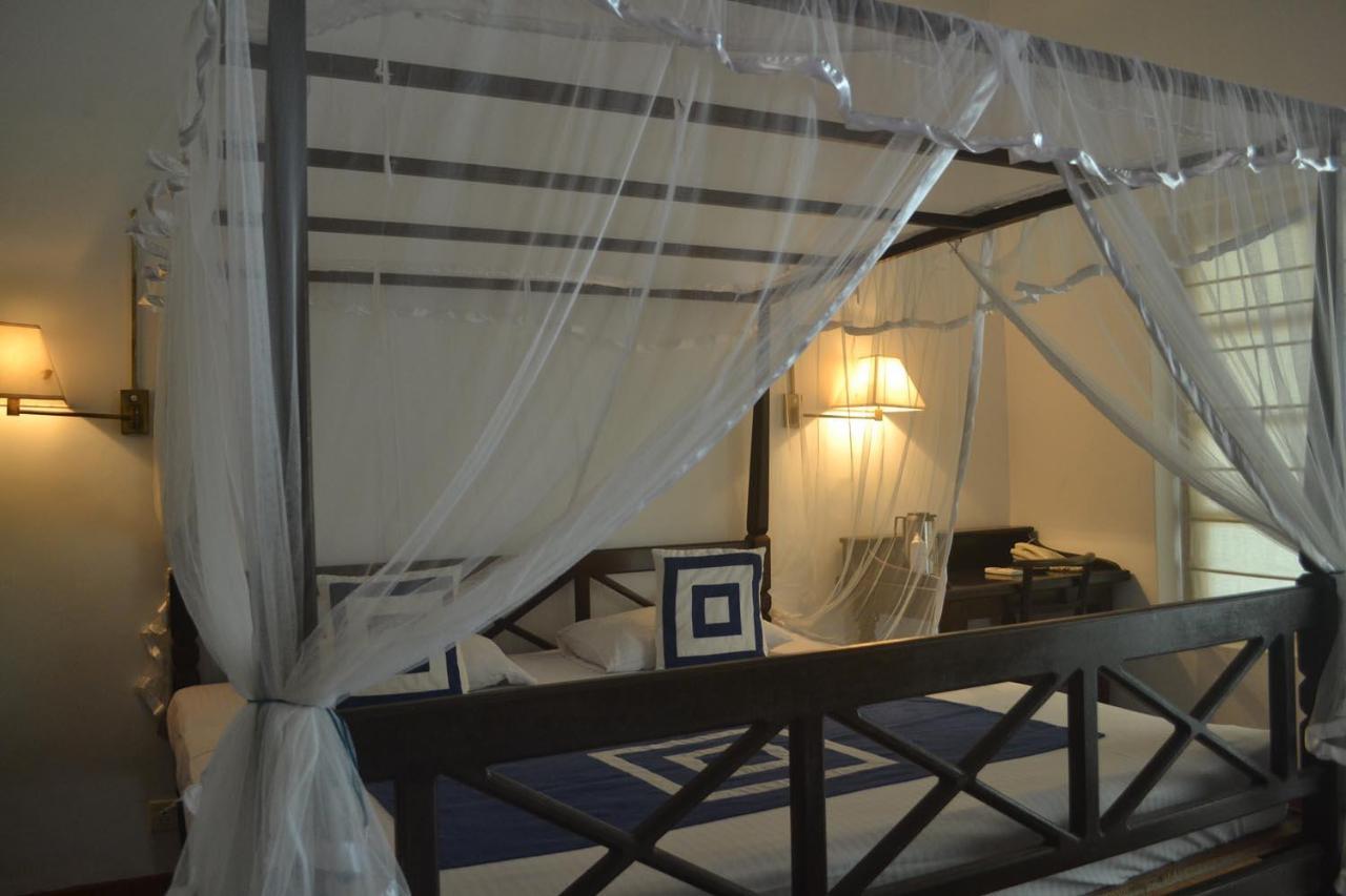 Rest House Matara Hotel Buitenkant foto