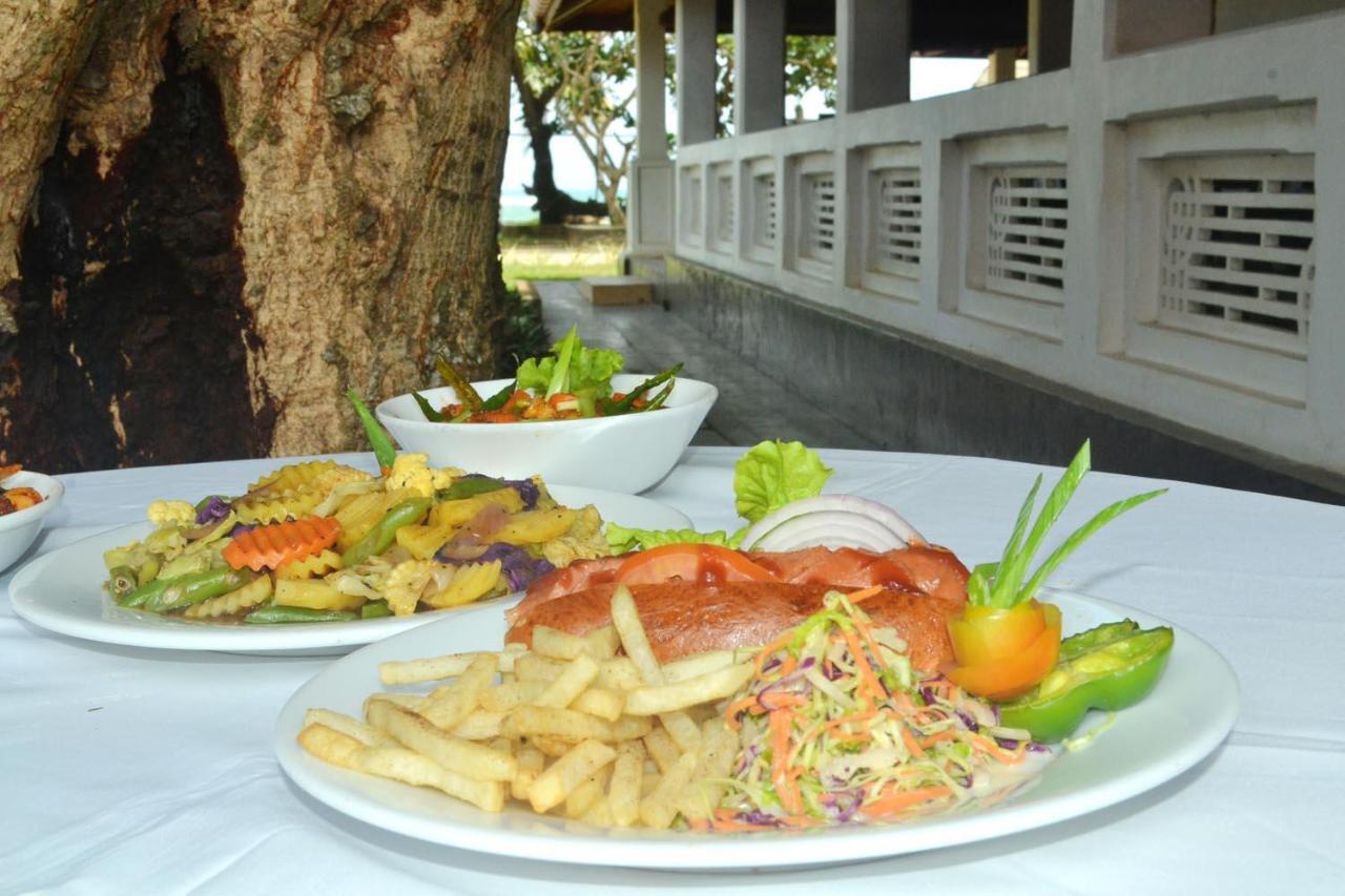 Rest House Matara Hotel Buitenkant foto